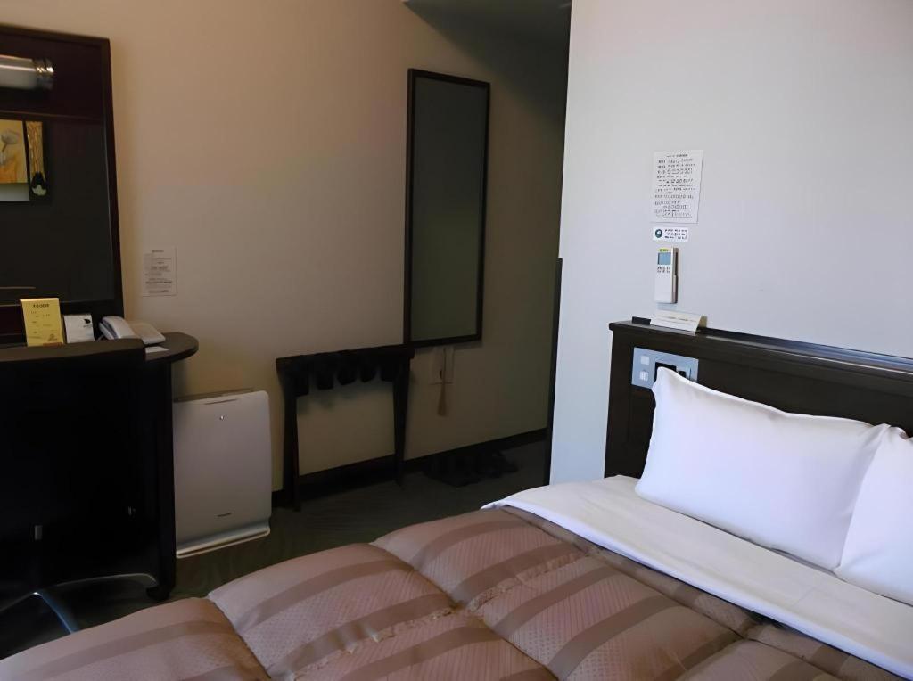 Hotel Route Inn Hirosaki Ekimae Экстерьер фото