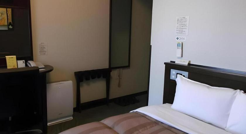 Hotel Route Inn Hirosaki Ekimae Экстерьер фото